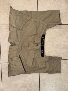 G-Star Men's Cargo Chinos in Khaki Green